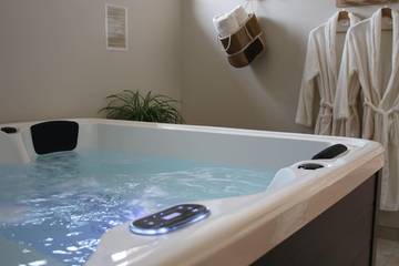 Gîte pour 4 personnes, avec jacuzzi et jardin à Méaulte