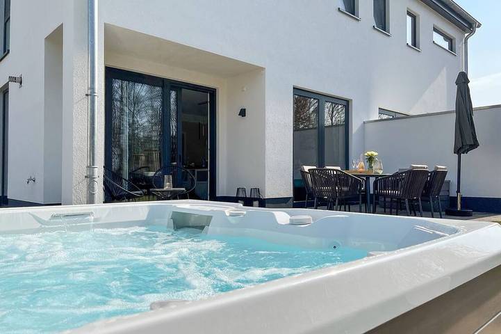 Ferienhaus für 6 Personen, mit Sauna und Terrasse sowie Garten in Göhren-Lebbin