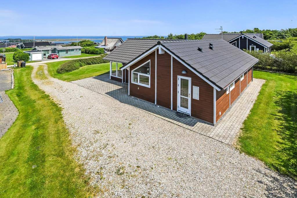 748 in Underbjerg, Limfjord in Westjütland