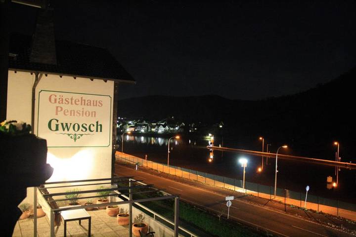 Ferienwohnung für 5 Personen, mit Balkon und Terrasse sowie Garten und Ausblick in Bruttig-Fankel - 4