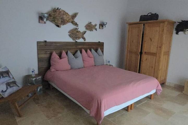Charme Und Charakter Zwischen Alpillen Und Camargue Vom 26. 05. Bis 30. 06. Woche Zu 800 € in Saint-Martin-de-Crau, Mittelmeerküste (Frankreich)