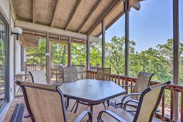 Log Cabin for 8 People in Lake of the Ozarks, Ozark Mountains, Photo 1