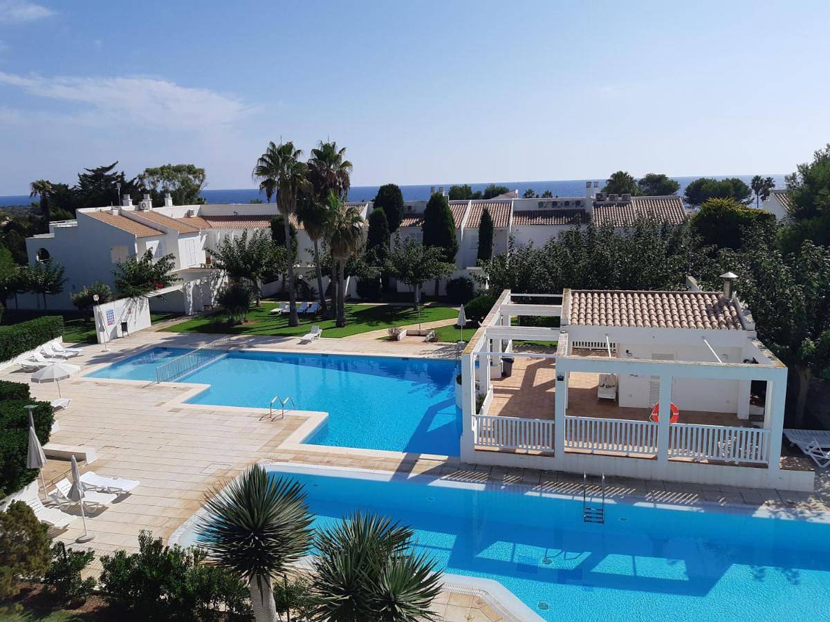 Appartement entier, Son Xoriguer appartement calme, mer, piscines.Son Xoriguer quiet apartment, sea, swimming pools. in Son Xoriguer, Ciutadella