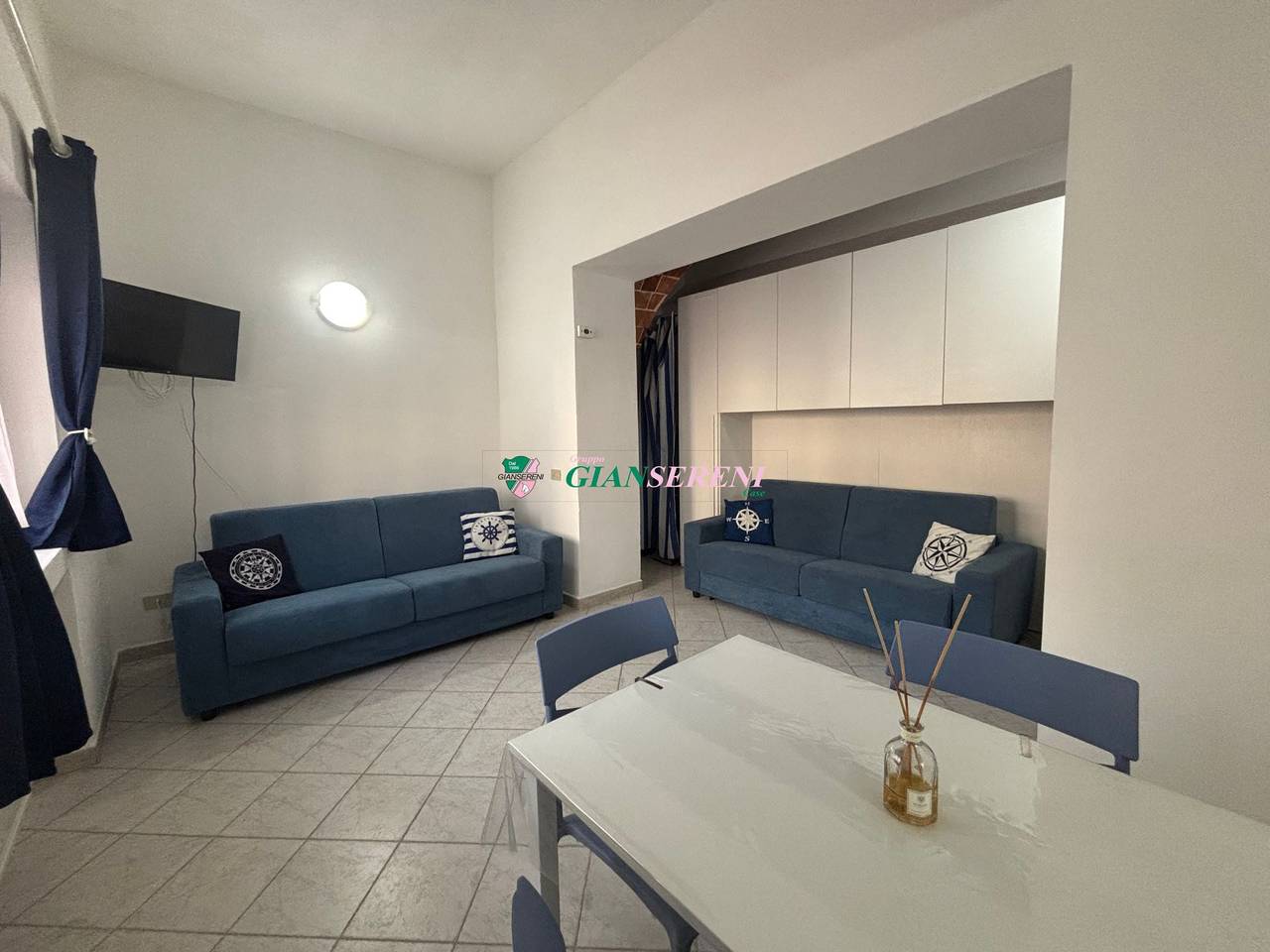 Hel ferieleilighet, Garibaldi 9 - Monolocale 4 Posti Letto Zona Centro - Rif.La fonte in San Vincenzo, Etruscan Coast