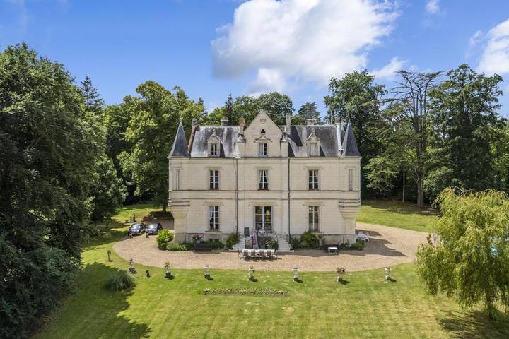 Chambre d’hôte pour 2 personnes, avec Terrasse ainsi que Jardin et Vue à Saint-Jean-Saint-Germain