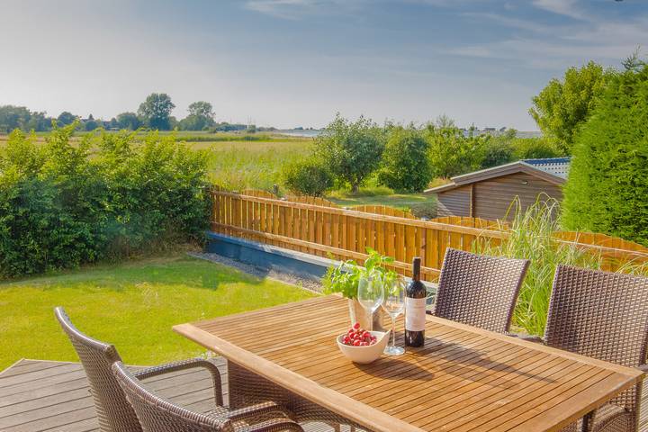 Ferienhaus für 5 Personen, mit Terrasse und Garten sowie Ausblick in Heiligenhafen - 2
