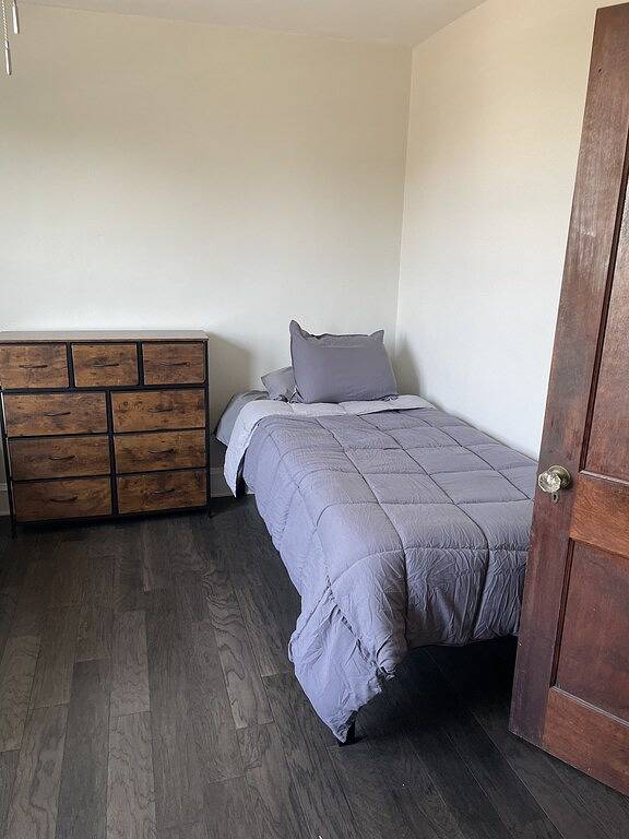 Apartment for 8 people, with yard and balcony in St. Louis