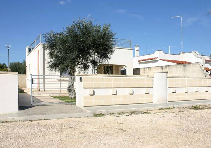 Villa per 5 persone, con terrazza e piscina nonché giardino, con animali domestici a Manduria