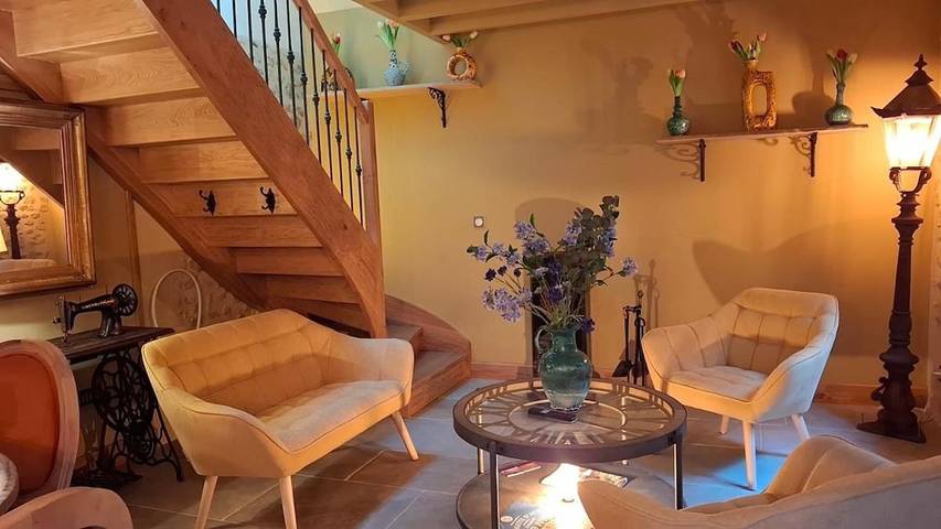 Location de vacances pour 2 personnes, avec terrasse et jardin à Ferrières-la-Verrerie - 2