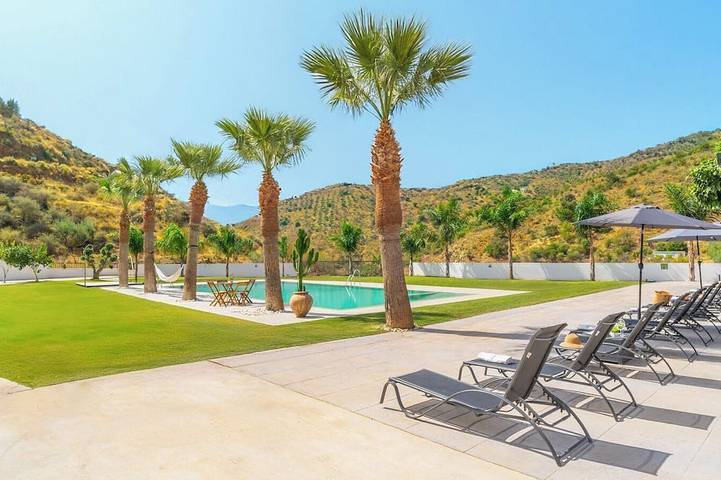 Villa für 28 Personen, mit Garten - 1
