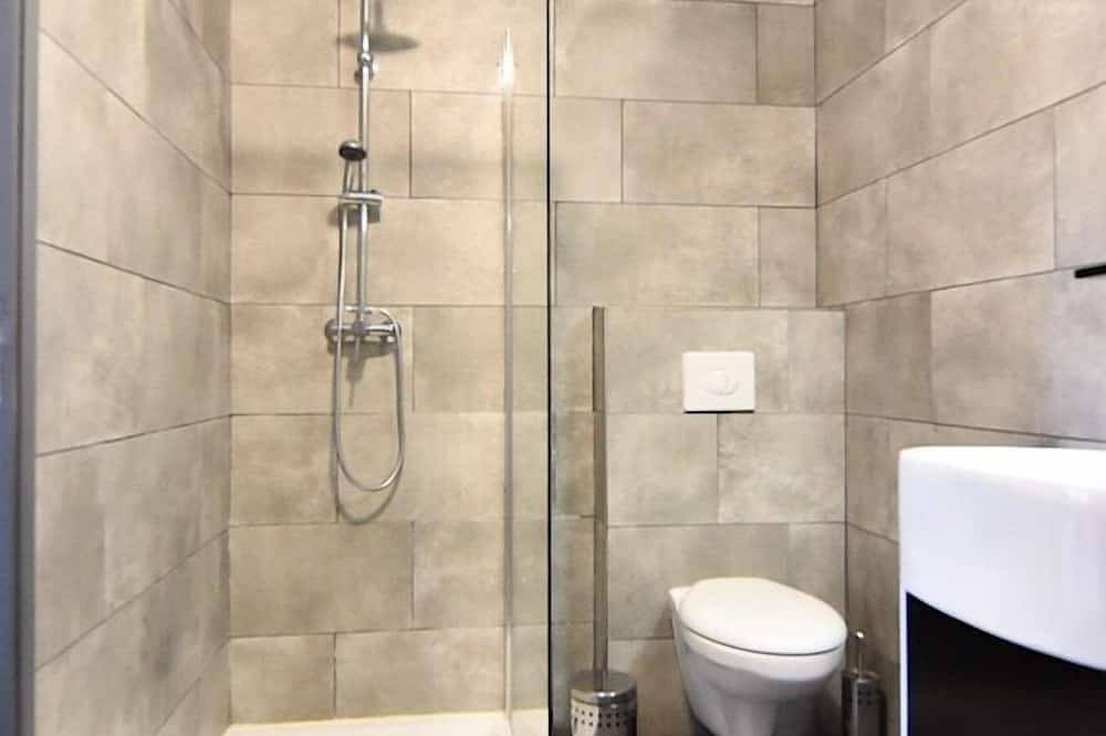 Appartement entier, Superbe Appartement tout confort piscine chauffée Petit cocon havre de paix in Calenzana, Région de Calvi
