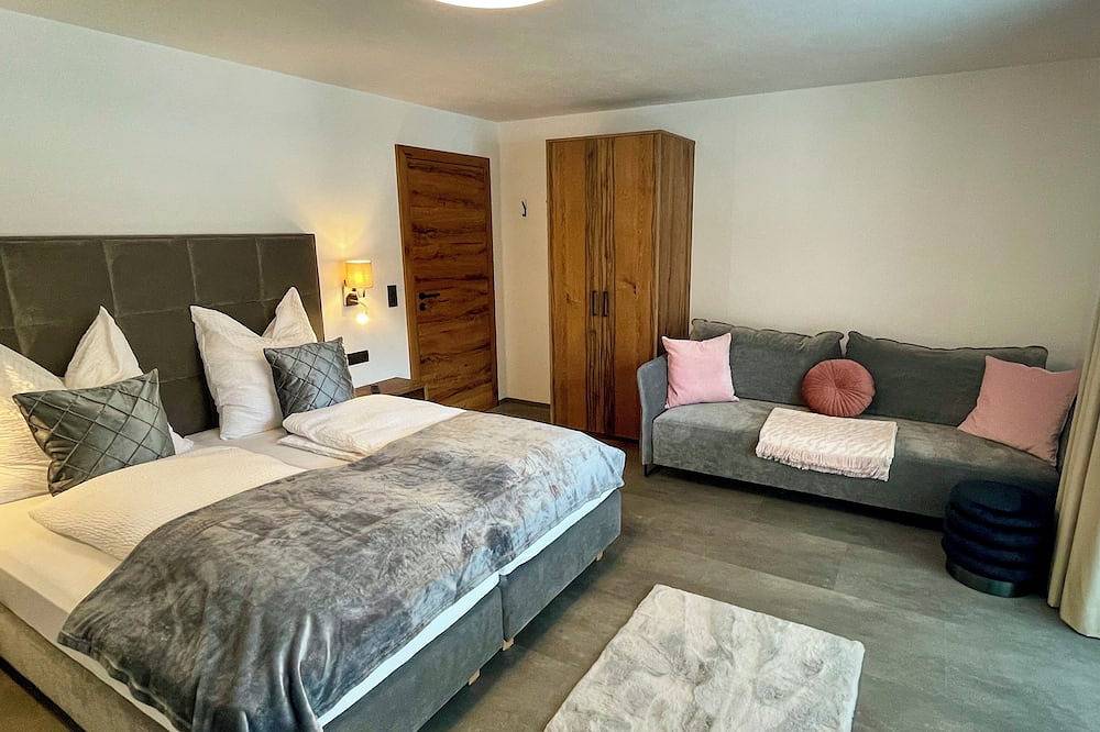 Ganze Wohnung, Familienappartement mit eigener Terrasse in Gerlos, Zillertaler Alpen