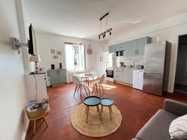 Gîte pour 4 personnes, avec jardin, adapté aux familles à Chailles