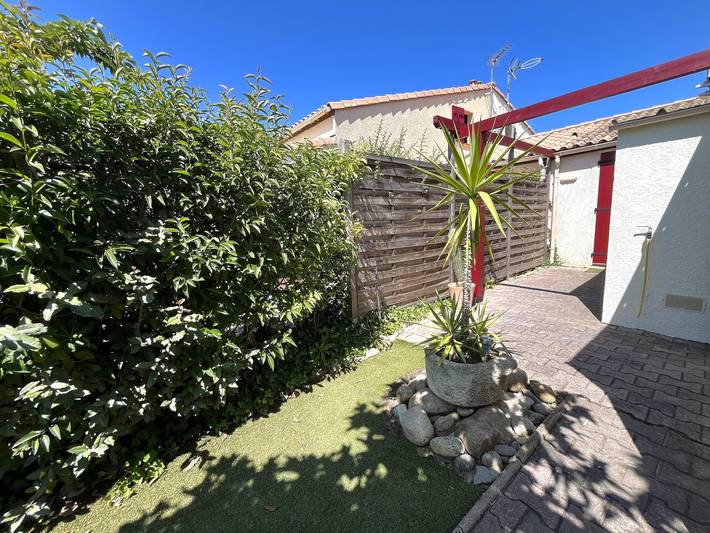 Location de vacances pour 5 personnes, avec jardin et piscine dans Saint-Cyprien-Plage - 2