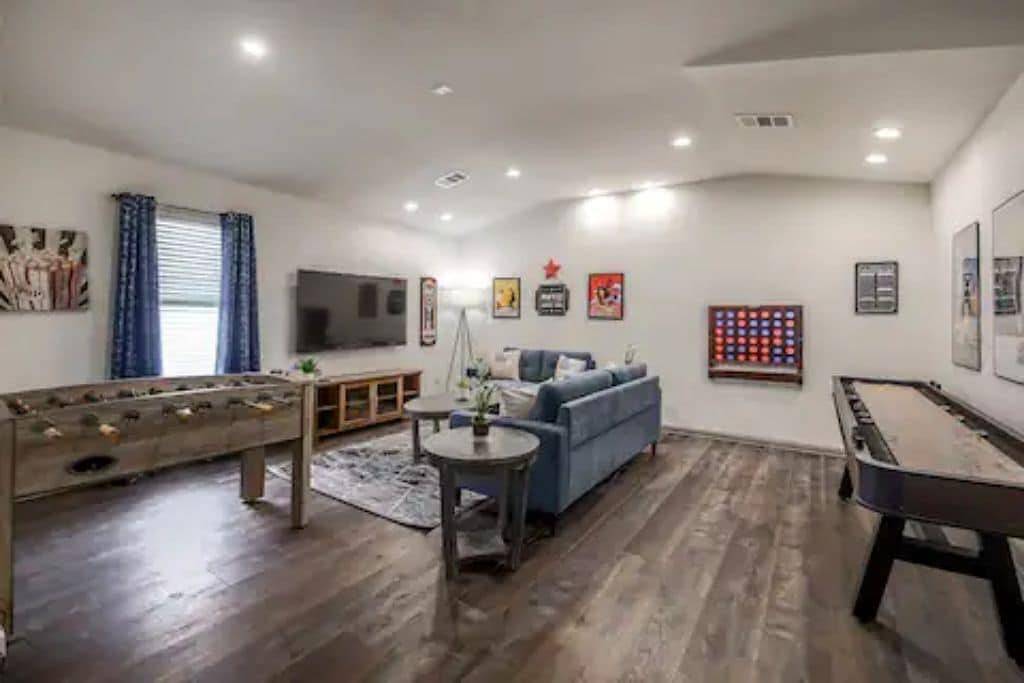 Chic Cozy Home near Austin with Bonus Game Room, Near Kalahari in Pflugerville, Travis County