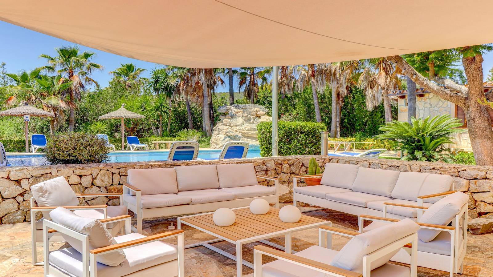 Las Palmeras in Crestatx, Sa Pobla