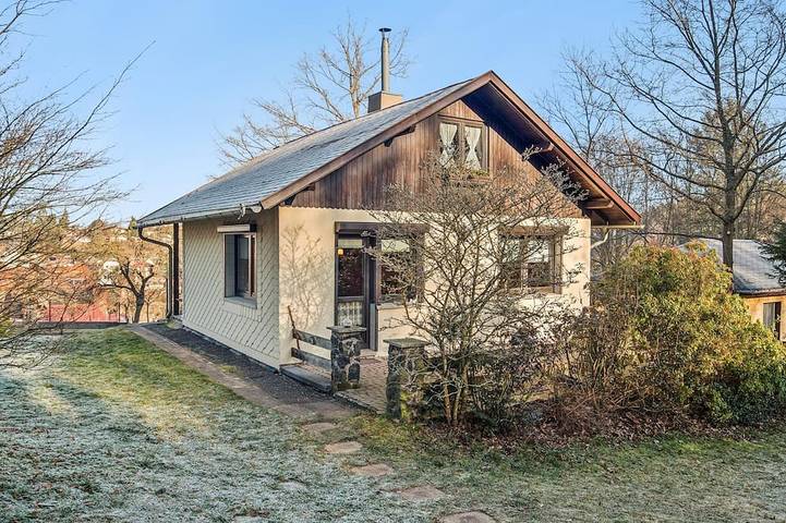 Ferienhaus für 4 Personen, mit Terrasse und Garten sowie Sauna in Waltershausen