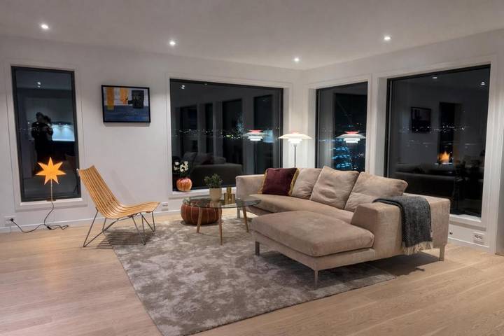 Ferienwohnung für 6 Personen, mit Seeblick und Terrasse sowie Ausblick in Tromsø - 4