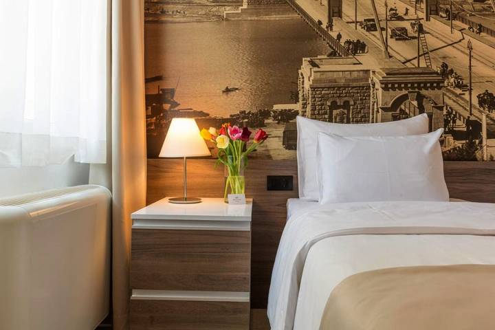 Hotel para 3 personas, con vistas - 1