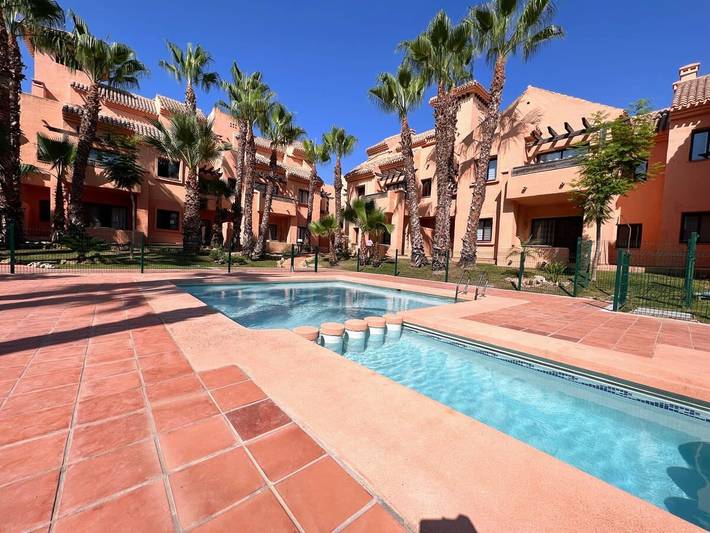Apartment for 4 people, with pool and garden in Los Alcázares