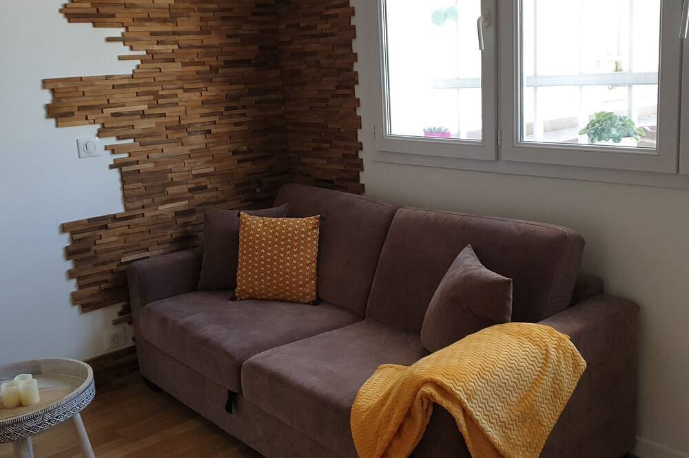 Appartement entier, Le Paon chaleureux et calme entre Paris et Disneyland in Ozoir-la-Ferrière, Seine-et-Marne