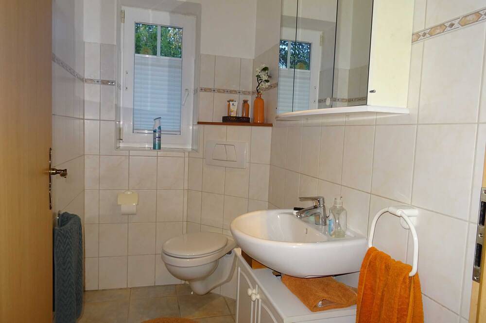 Ganze Wohnung, Nord-Ostsee-Nest: Fewo mit Sonnenterrasse und Wallbox - Nord-Ostsee-Nest in Tarp, Grünes Binnenland