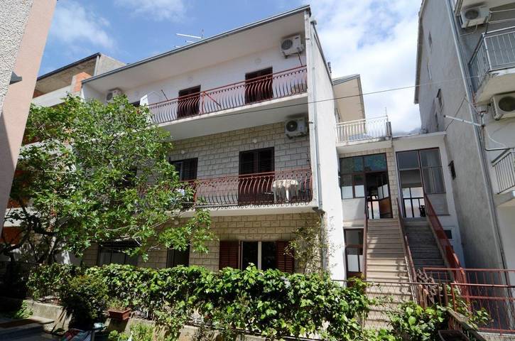 Ferienwohnung für 2 Personen, mit Balkon/Terrasse in Makarska