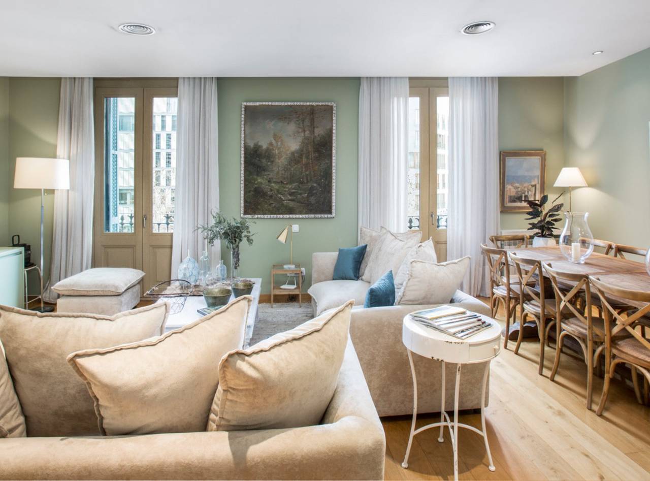 Entire apartment, Luxury Apartment by Bcn Rambla Catalunya Apartment in Barcelona Centre, Barcelona