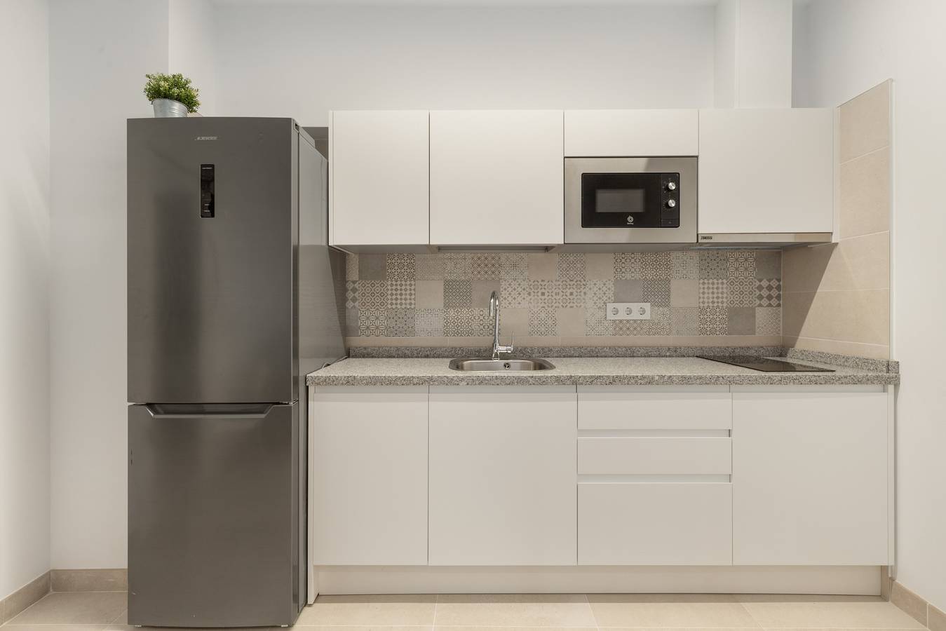 Ganze Wohnung, Ferienwohnung 'Zimmer 2' mit Wlan und Klimaanlage in Torremolinos Zentrum, Torremolinos