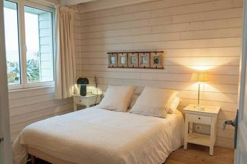 Gîte pour 4 personnes, avec jardin à Les Pieux
