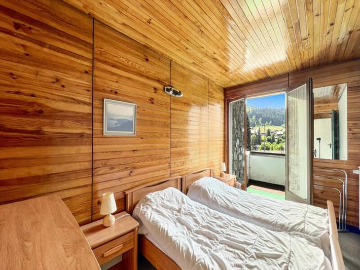 Gîte pour 8 personnes, avec balcon, adapté aux familles dans Office De Tourisme Des Carroz - 4