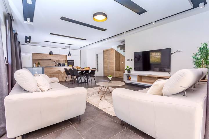 Villa für 12 Personen mit Pool in Klis, Split-Dalmatien