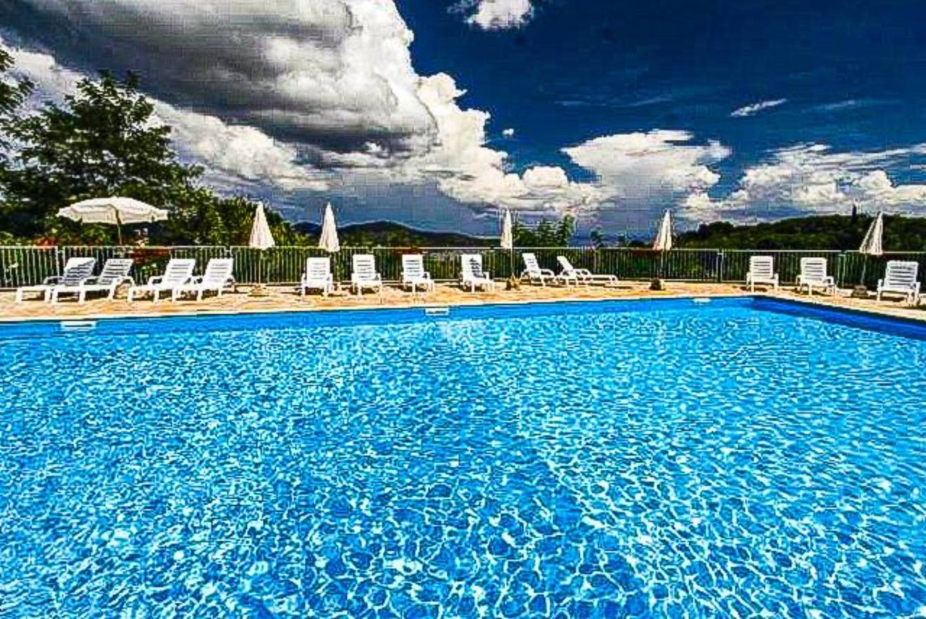 Entire apartment, Apartment 'Mono Le Lecce 25 B' with Shared Pool and Private Terrace in Capoliveri, Elba