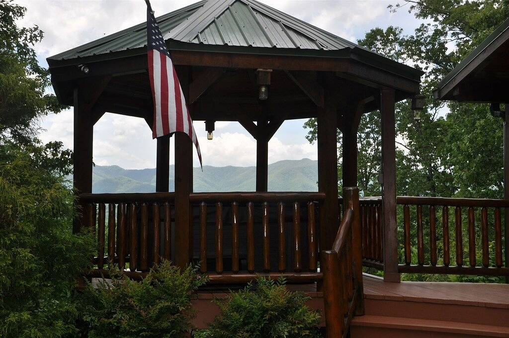 Cherokee Ridge Retreat in Qualla, Jackson County
