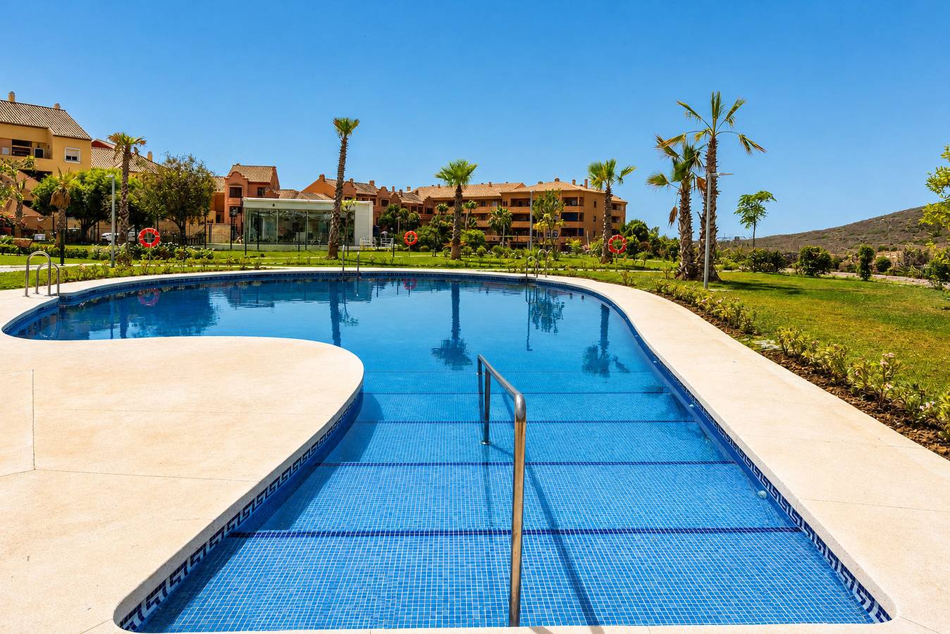 Ganze Wohnung, Amphora Beach 2372 Cozy Apartment. in Alboran Hills, Manilva