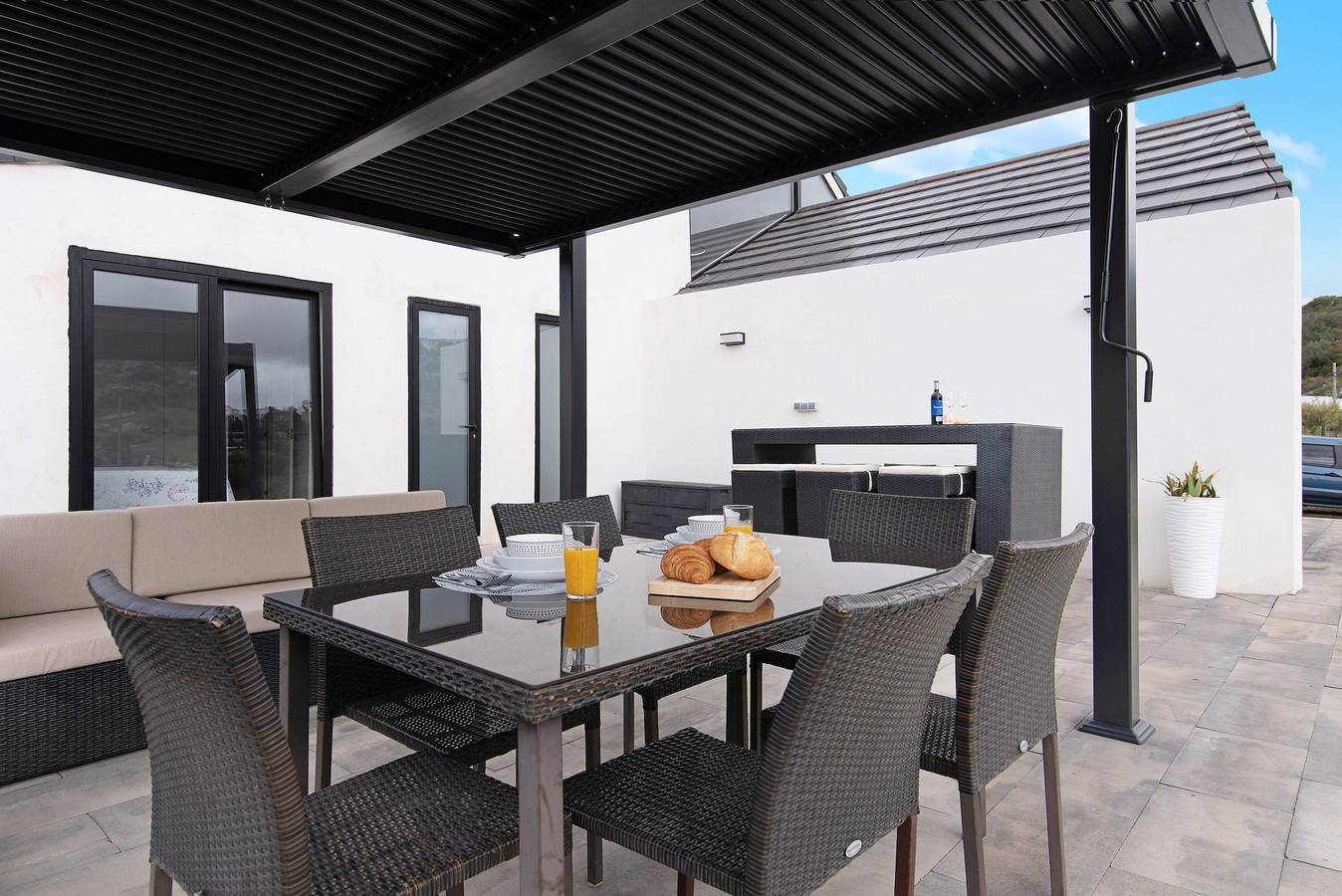 Maison de vacances "Enora" avec vue montagne, piscine privée et Wi-Fi in Las Palmas de Gran Canaria, Grande Canarie du Nord