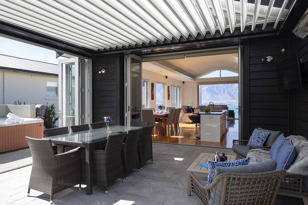 Mountain Vista - fantastische alpine Eigenschaften, darunter zwei Kamine und ein Whirlpool in Queenstown, Otago