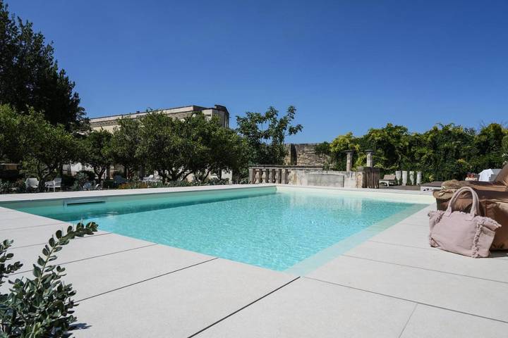 Villa per 4 persone, con giardino e piscina nonché panorama e terrazza a Sannicola