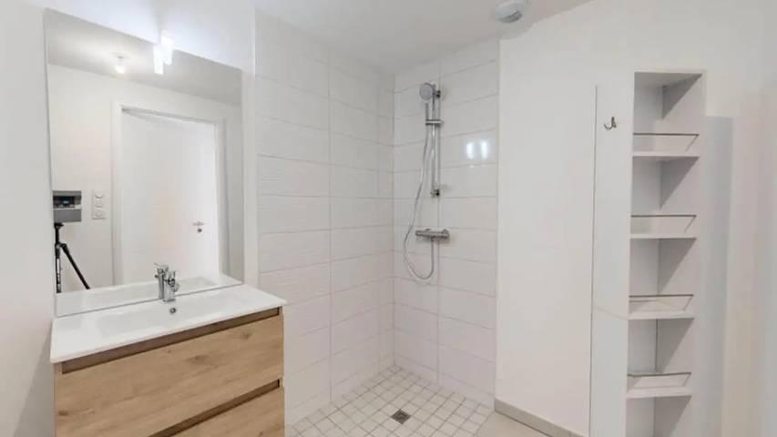 Gîte pour 7 personnes, avec terrasse à Givrand - 4