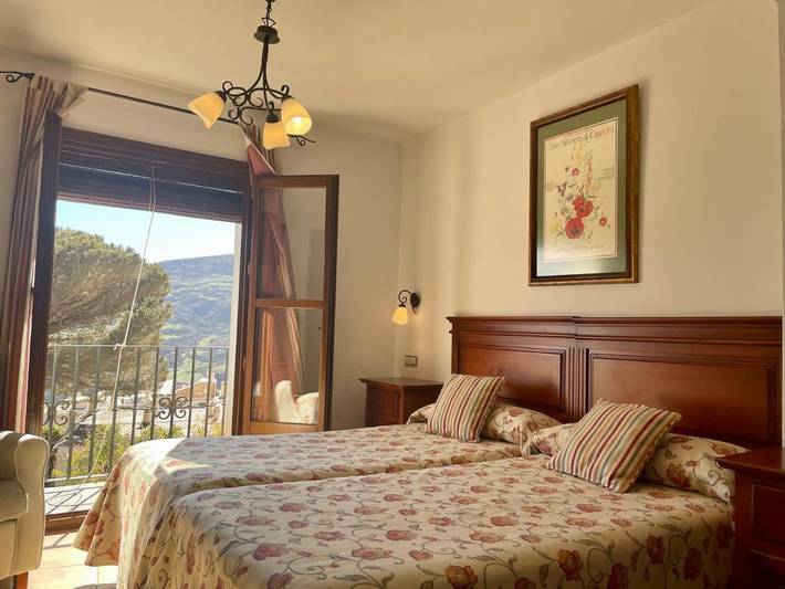 Casa rural para 2 personas, con vistas y piscina además de terraza y jardín en Provincia de Granada - 3