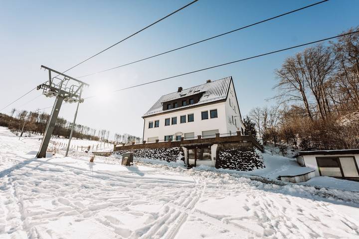 Ferienhaus für 4 Personen, mit Garten und Terrasse sowie Sauna in Brilon - 3