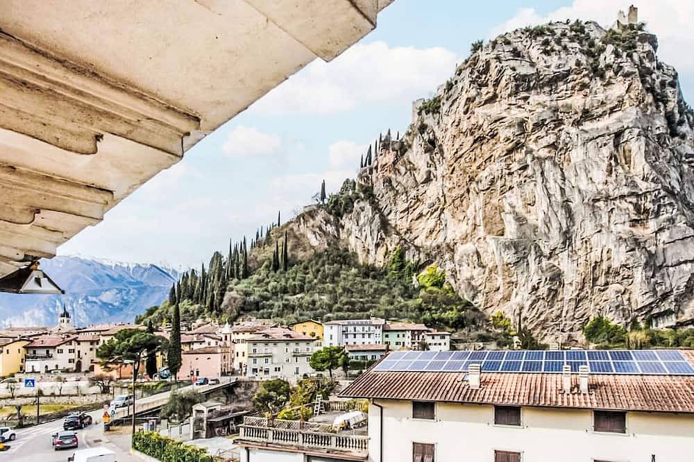 Ganze Wohnung, Ferienwohnung Lidia in Arco, Gardasee-Berge