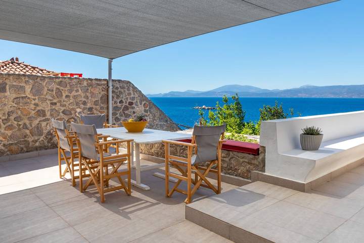 Holiday rental for 4 people, with Ocean view and Balcony as well as Terrace in Hydra