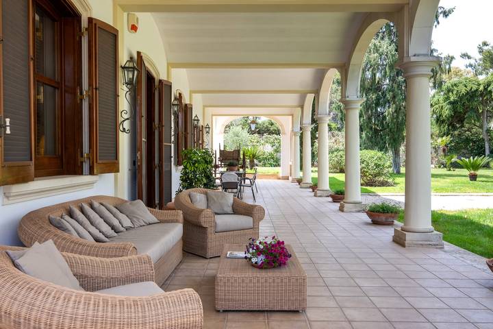 Villa 'Tenuta Il Carretto' con piscina privata, Wi-Fi e aria condizionata in Monteroni di Lecce, Provincia di Lecce
