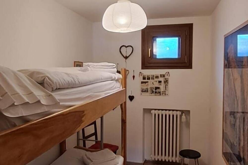 Entire apartment, Appartamento Cervinia Fronte Funivie in Cervinia, Valtournenche