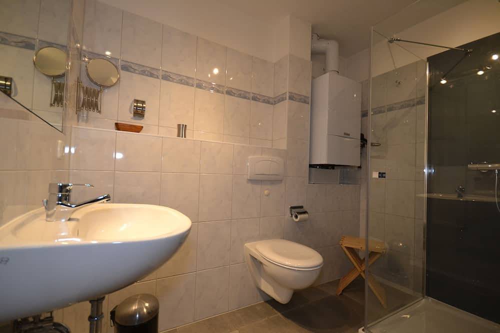 Ganze Wohnung, Ferien am Meer in der wunderschönen Albatros: mit Reetdach, Sauna und viel Platz in Barendorf, Dassow