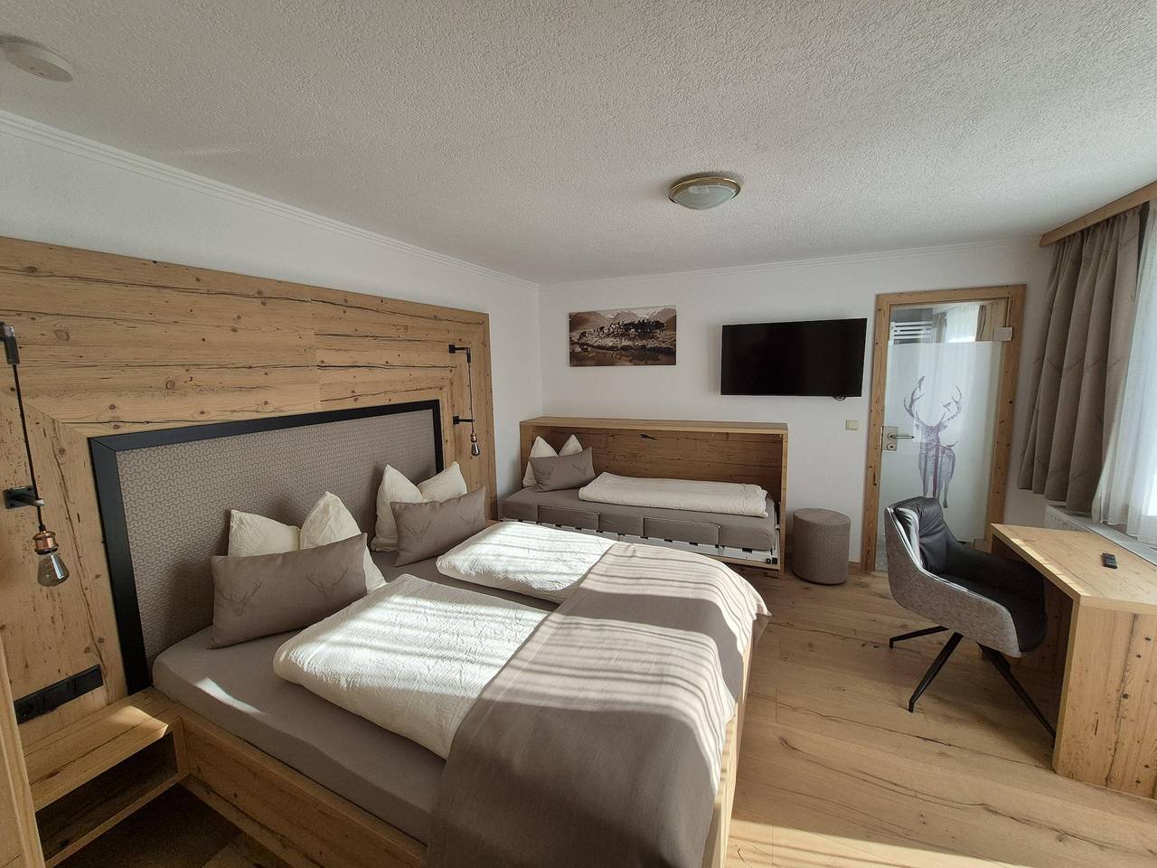 Dreibettzimmer mit Dusche, Wc in Dorfgastein, Ski Amadé