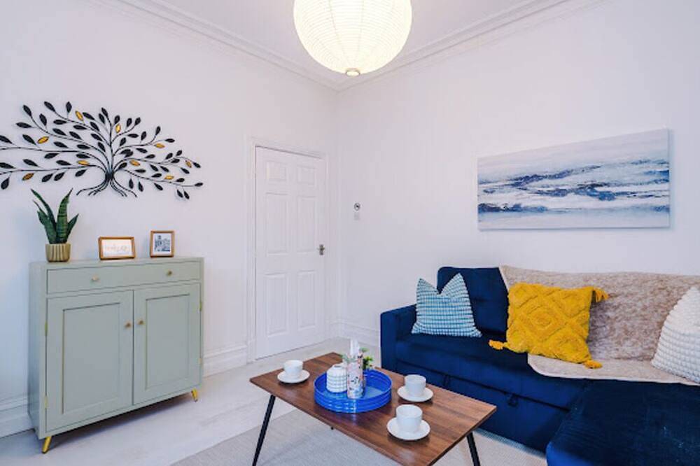 Sleep 7, Pool Table/Ttennis, Free Parking, 3Br in Greater Manchester