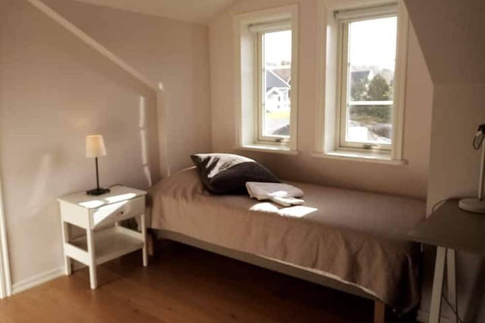 Gula Huset Mellan Kungälv, Torslanda och Göteborg in Göteborg, Västergötland