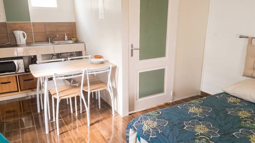 Charmanter Bungalow in Saint Paul mit Terrasse und Privatgarten in Saint-Paul, La Réunion
